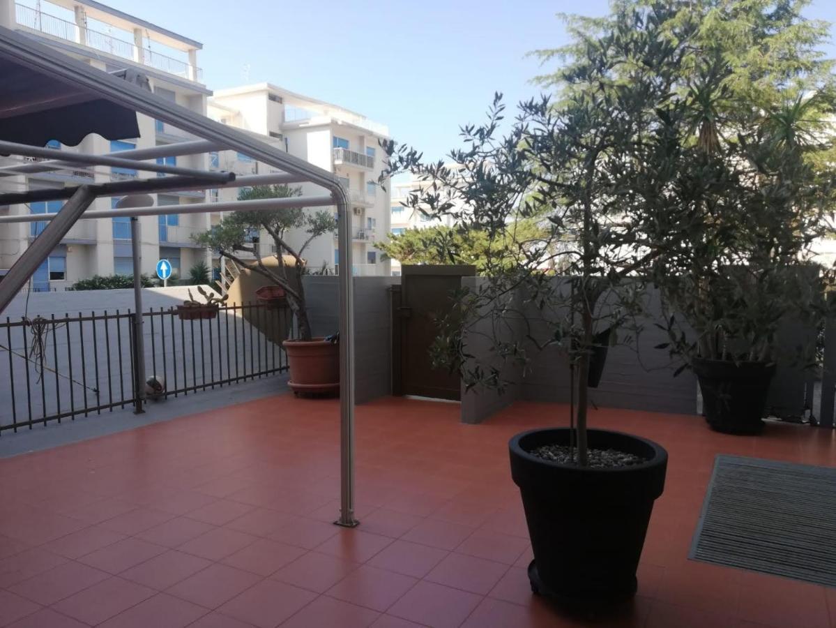 Casa Rosso Corallo Monopoli Buitenkant foto